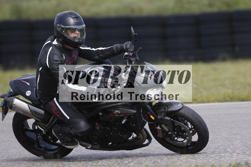 /Archiv-2024/17 01.05.2024 Speer Racing ADR/Schnuppertraining